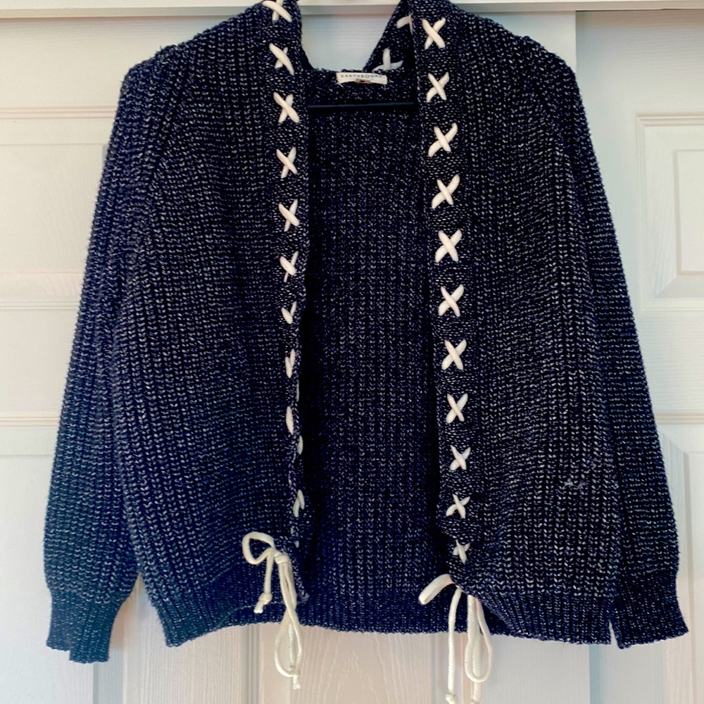 Earthbound Trading Co - Hooded sweater